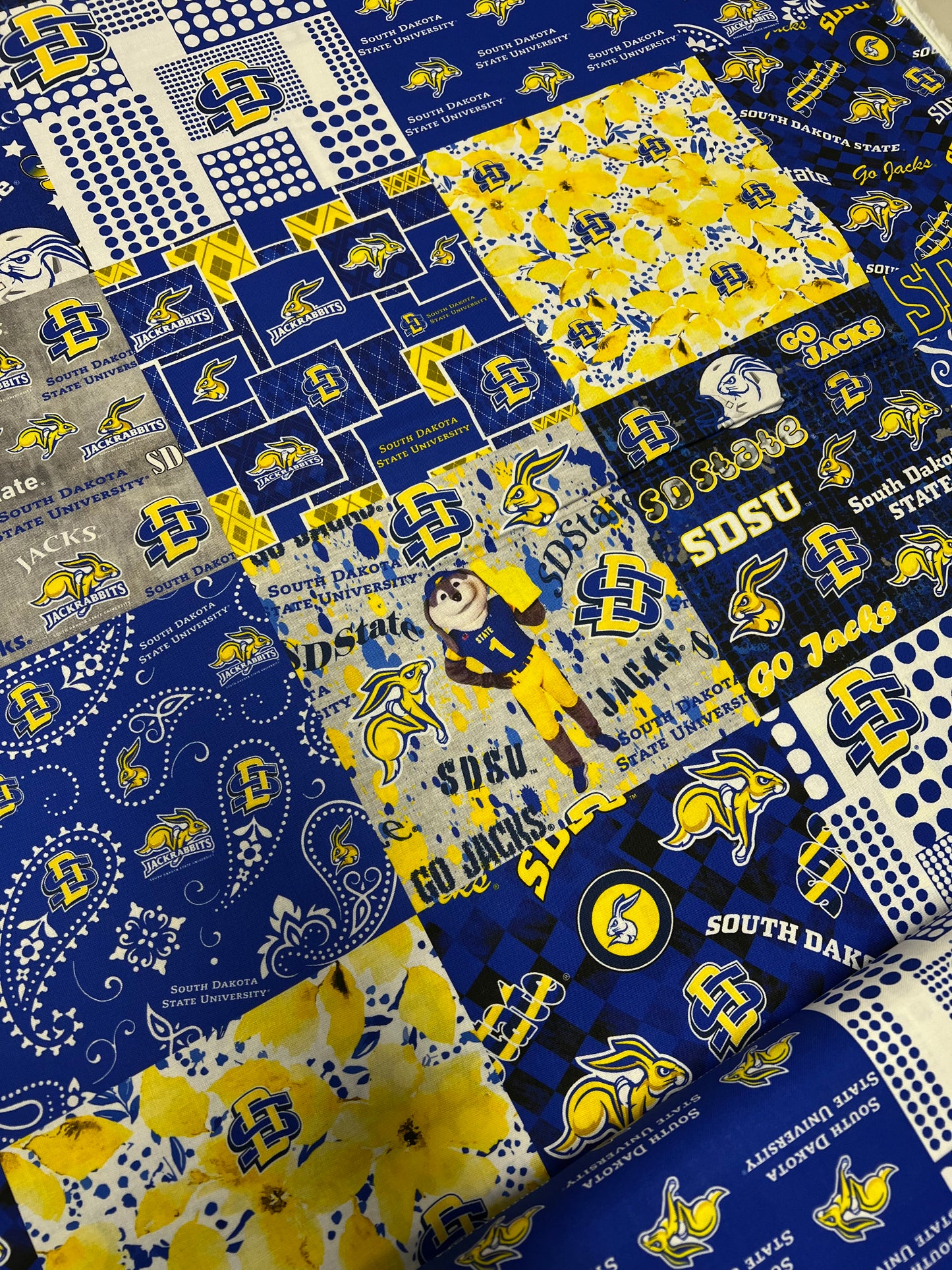Running Doe Smidge SDSU Jacks Fat Quarter Kit
