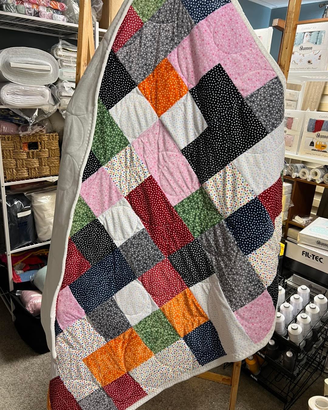 Finish off the Felicity Fat Quarter blanket with me