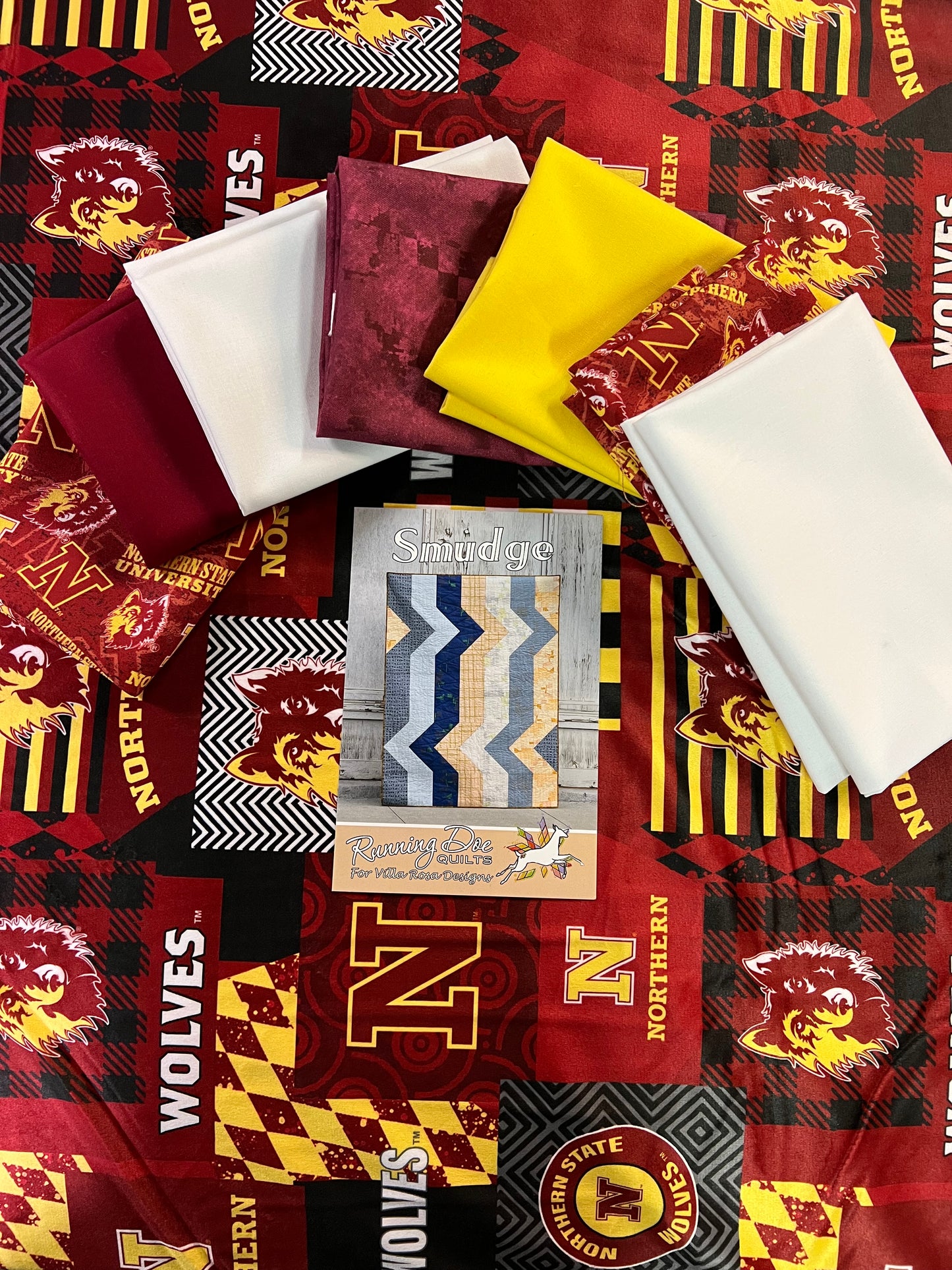 Running Doe NSU Wolves Smudge Half Yard Kit