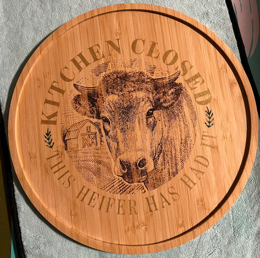 Bamboo Round Board with Kitchen Closed Chalked Design