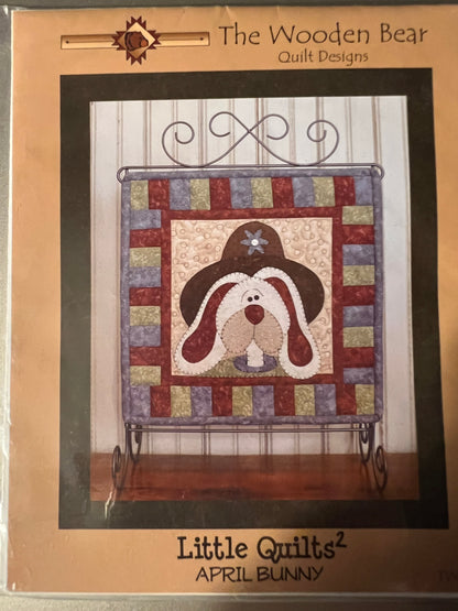 The Wood Bear Quilt Designs Little Quilt2 - 12 Month Design Set